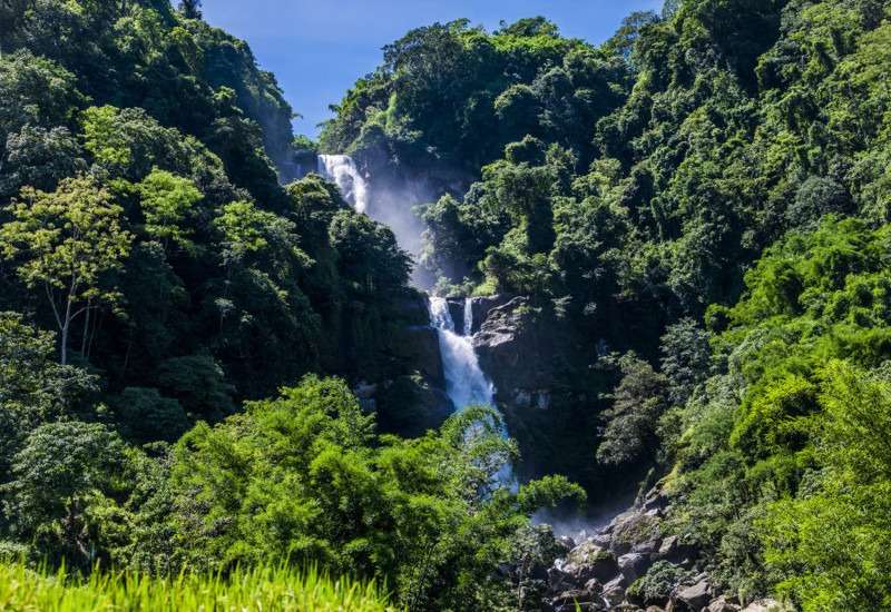 Ruteng TengkuleseWaterfall