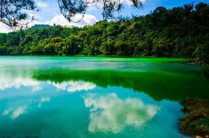 Tomohon LinowLake