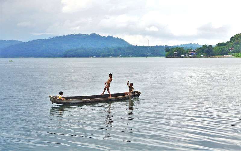 Tomohon TondanoLake Boat