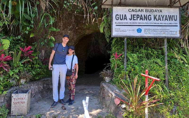 Tomohon JapansesCaves