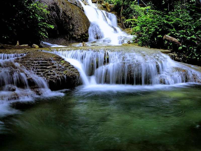 Tentena Saluopo Waterfall2