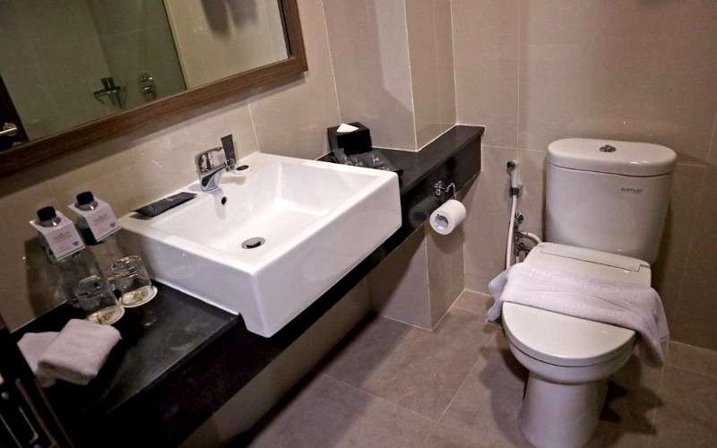 Anara Sky Kulanamu Toilet
