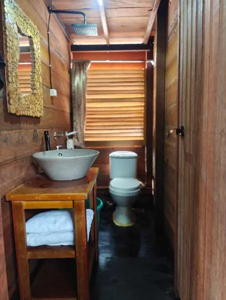 Junge Balcony Cabin