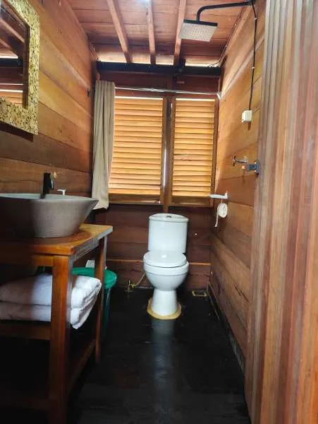 Junge Balcony Cabin