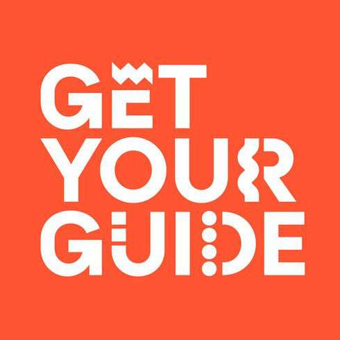 Travel Affiliate Programs: GetYourGuide vs Local Guides