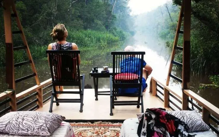 Klotok Houseboat with Local Guides
