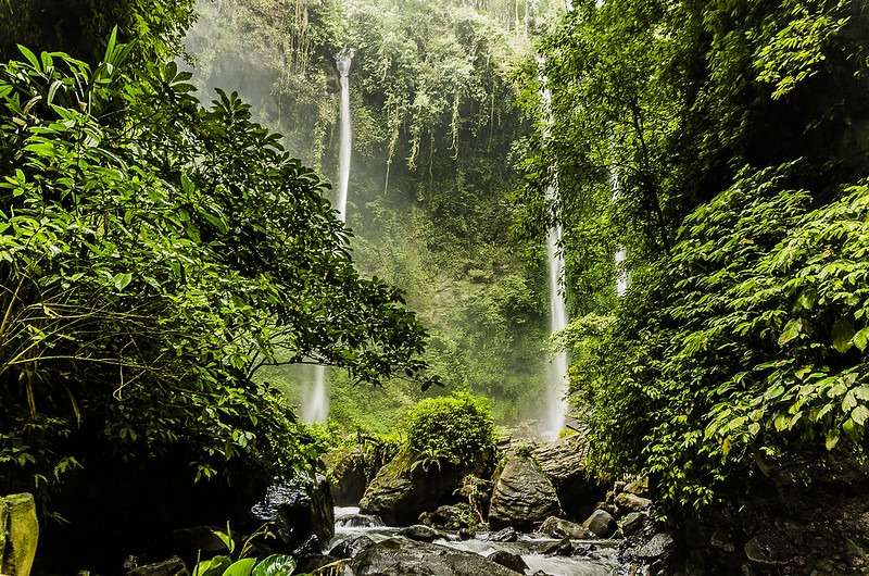 Tomohon TekaanTeluWaterfalls